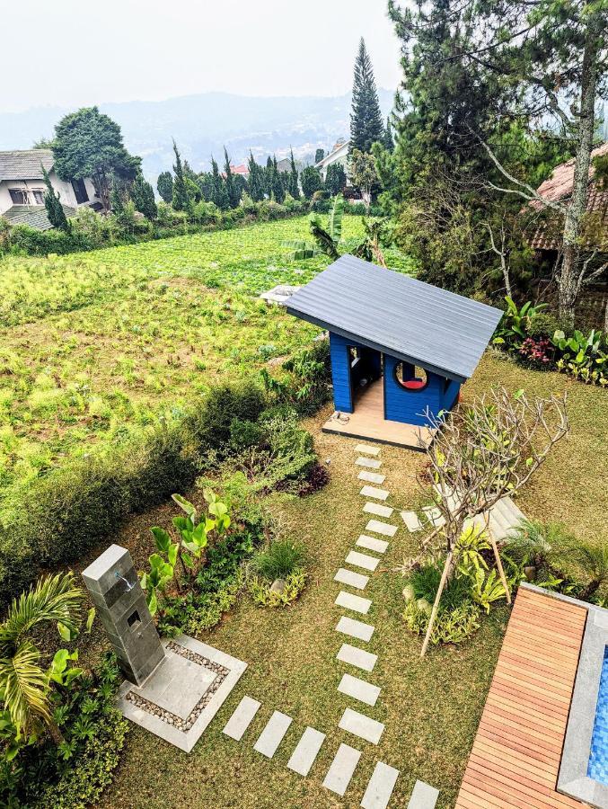 Cottonwood Exclusive Villa @Lembang Asri - Jacuzzi Playground Netflix Billyard Kültér fotó